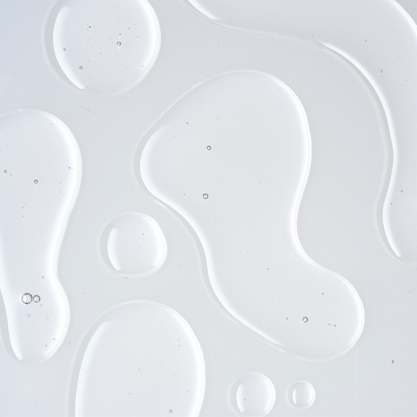 Obagi CLENZIderm M.D. Pore Therapy Toner texture, clear lightweight salicylic acid gel-liquid